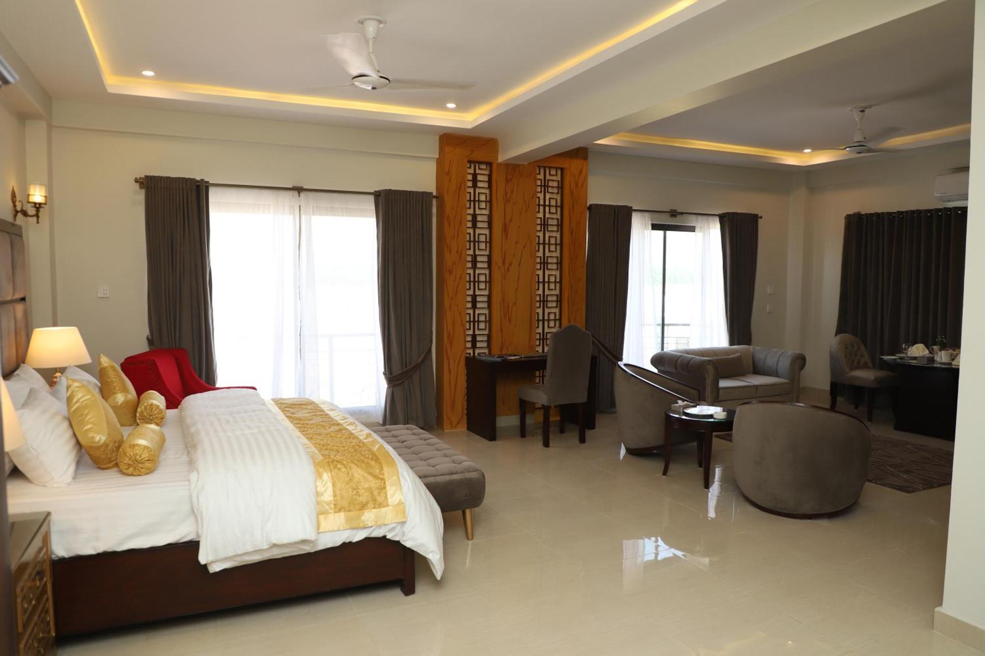Swat Palace Hotel By Northin Mam Derai Habitación foto